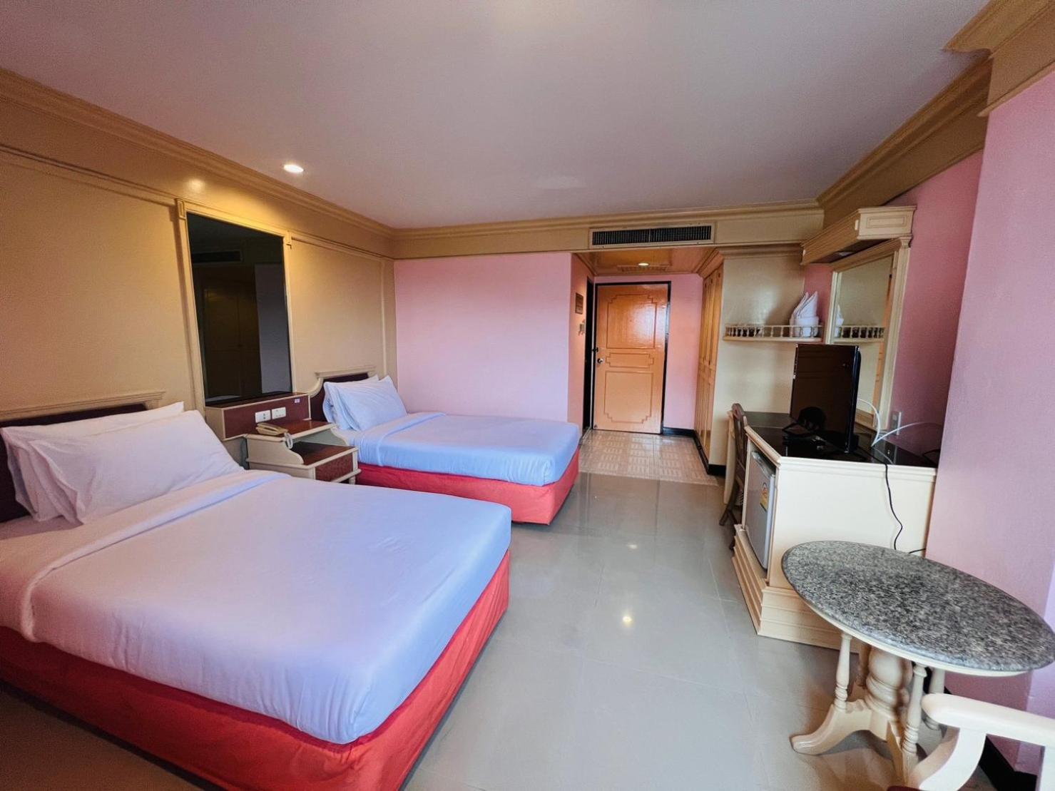 Aa Hotel Pattaya Extérieur photo