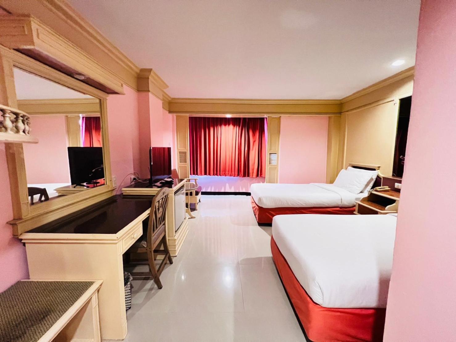 Aa Hotel Pattaya Extérieur photo