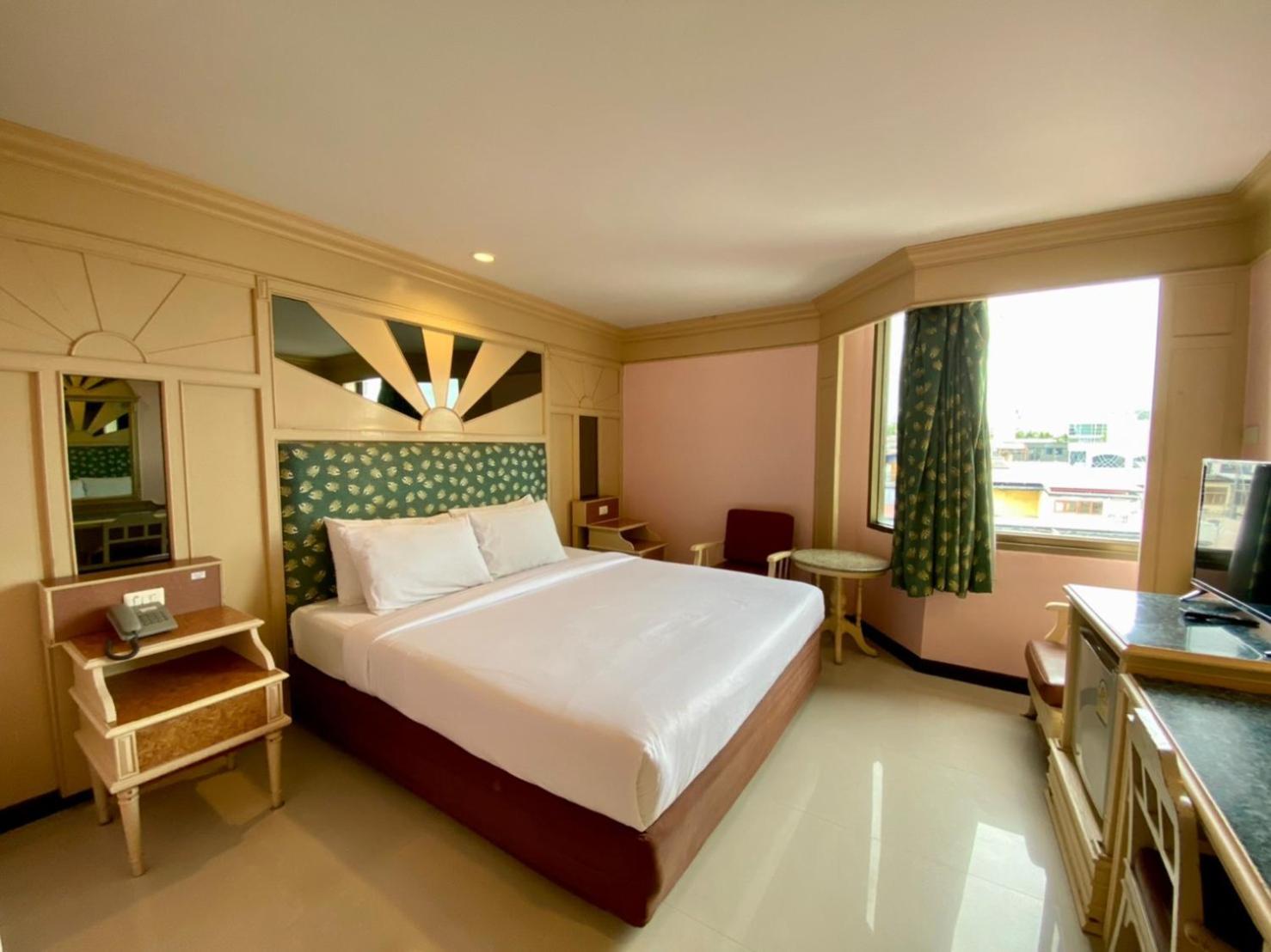 Aa Hotel Pattaya Extérieur photo