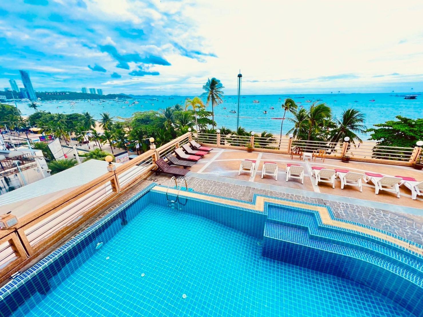 Aa Hotel Pattaya Extérieur photo