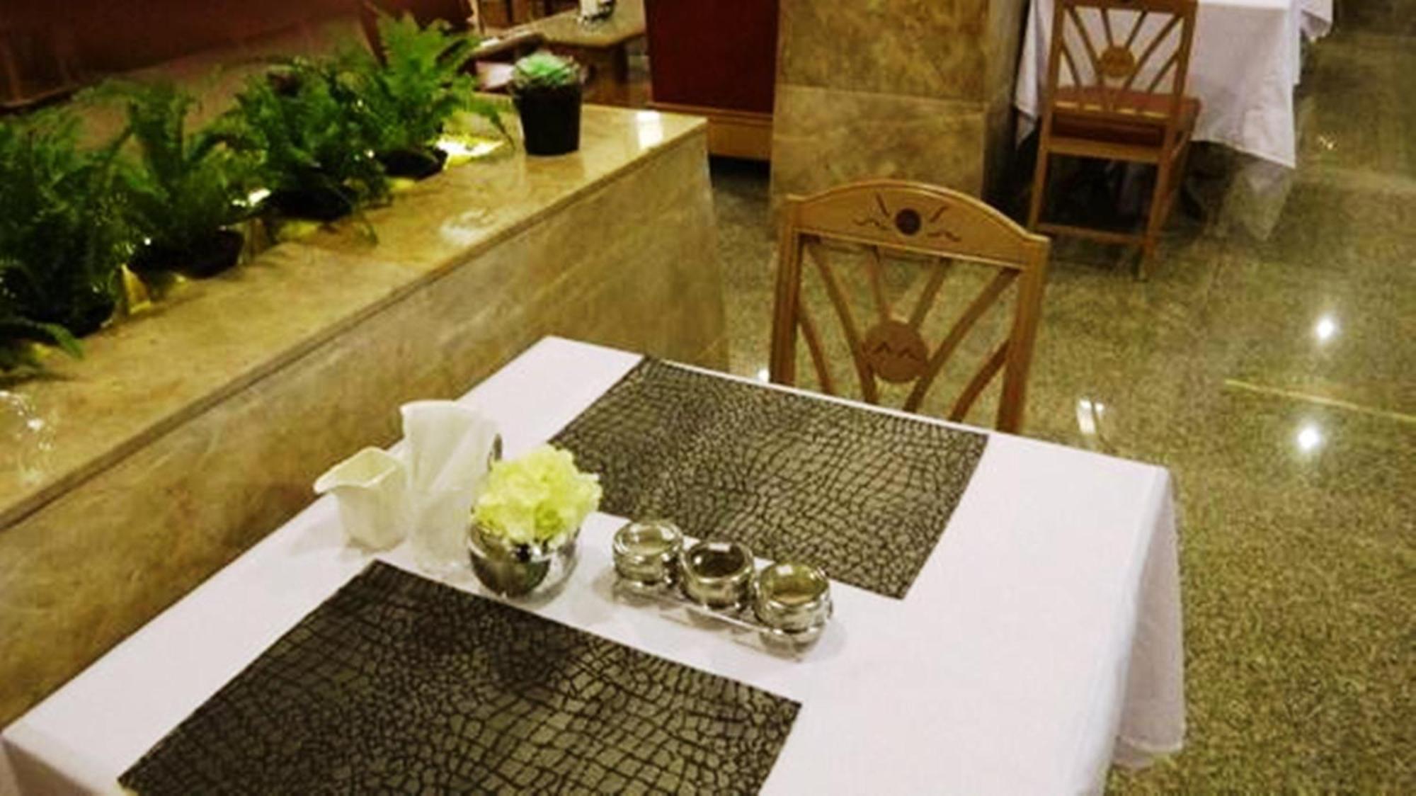 Aa Hotel Pattaya Extérieur photo