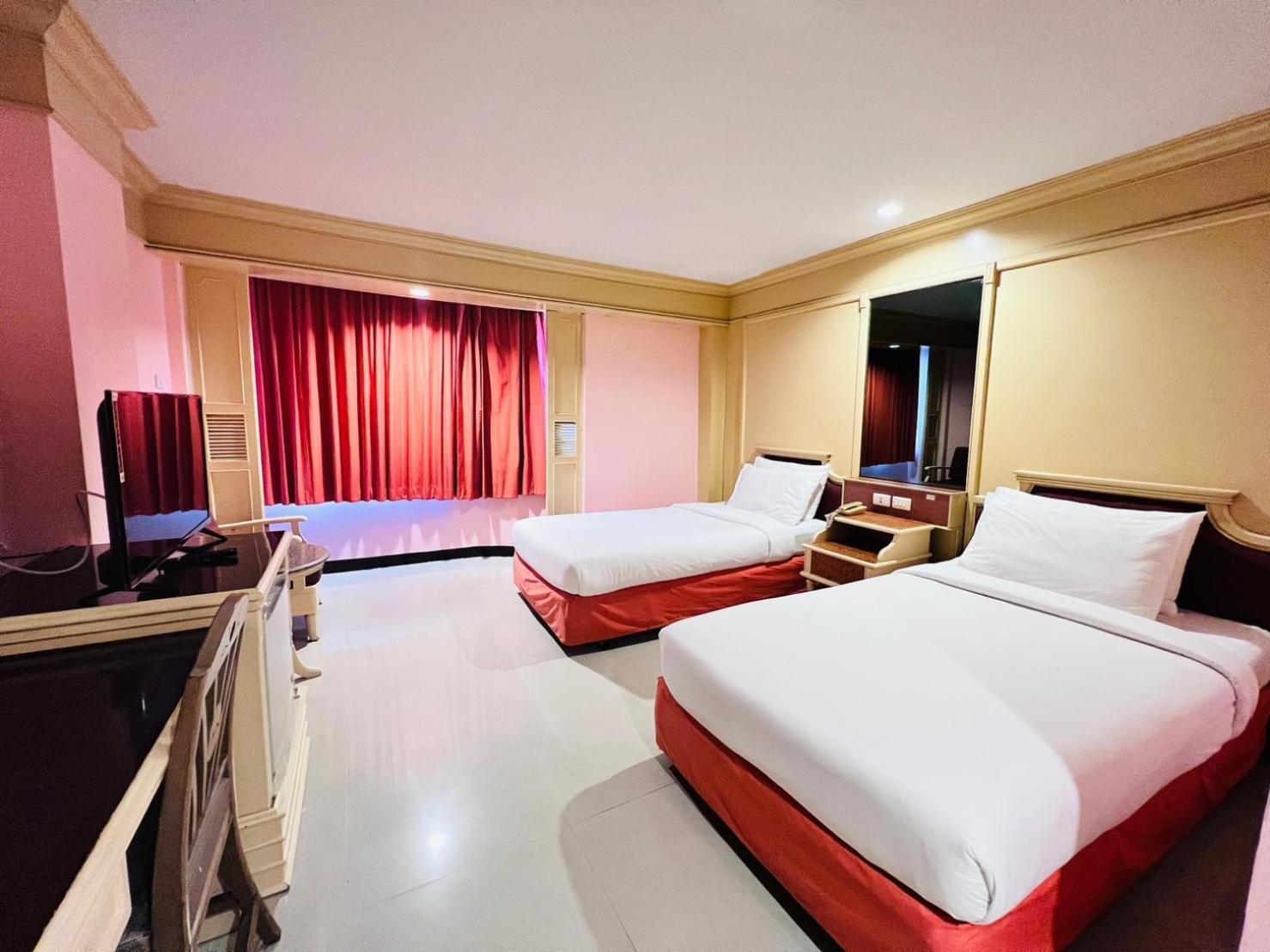 Aa Hotel Pattaya Extérieur photo