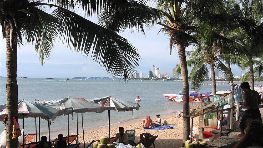 Aa Hotel Pattaya Extérieur photo