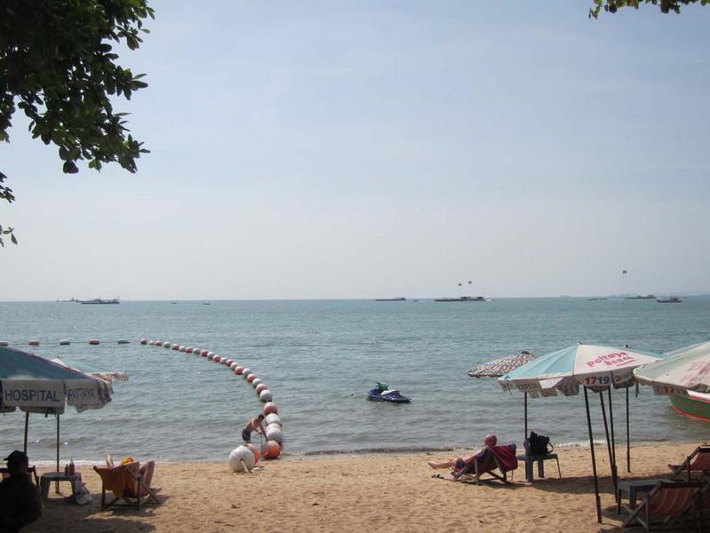Aa Hotel Pattaya Extérieur photo